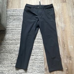 Lululemon Men’s Pants size 34